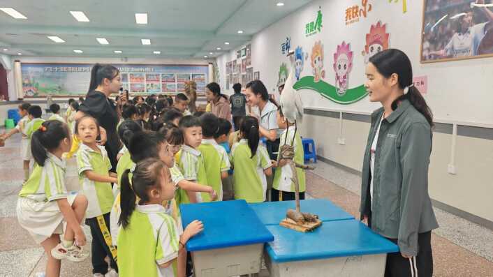 科普进校园 科学伴成长宣传报道(1)(1)965.png